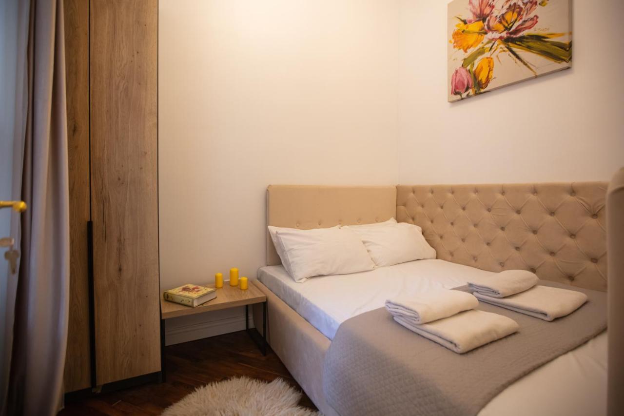 Friends House- Сучасні Апартаменти В Центрі Львова Eksteriør bilde